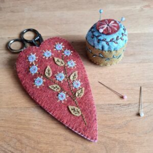 Embroidered Scissors Pouch and Mini Pin Cushion Felt Kit