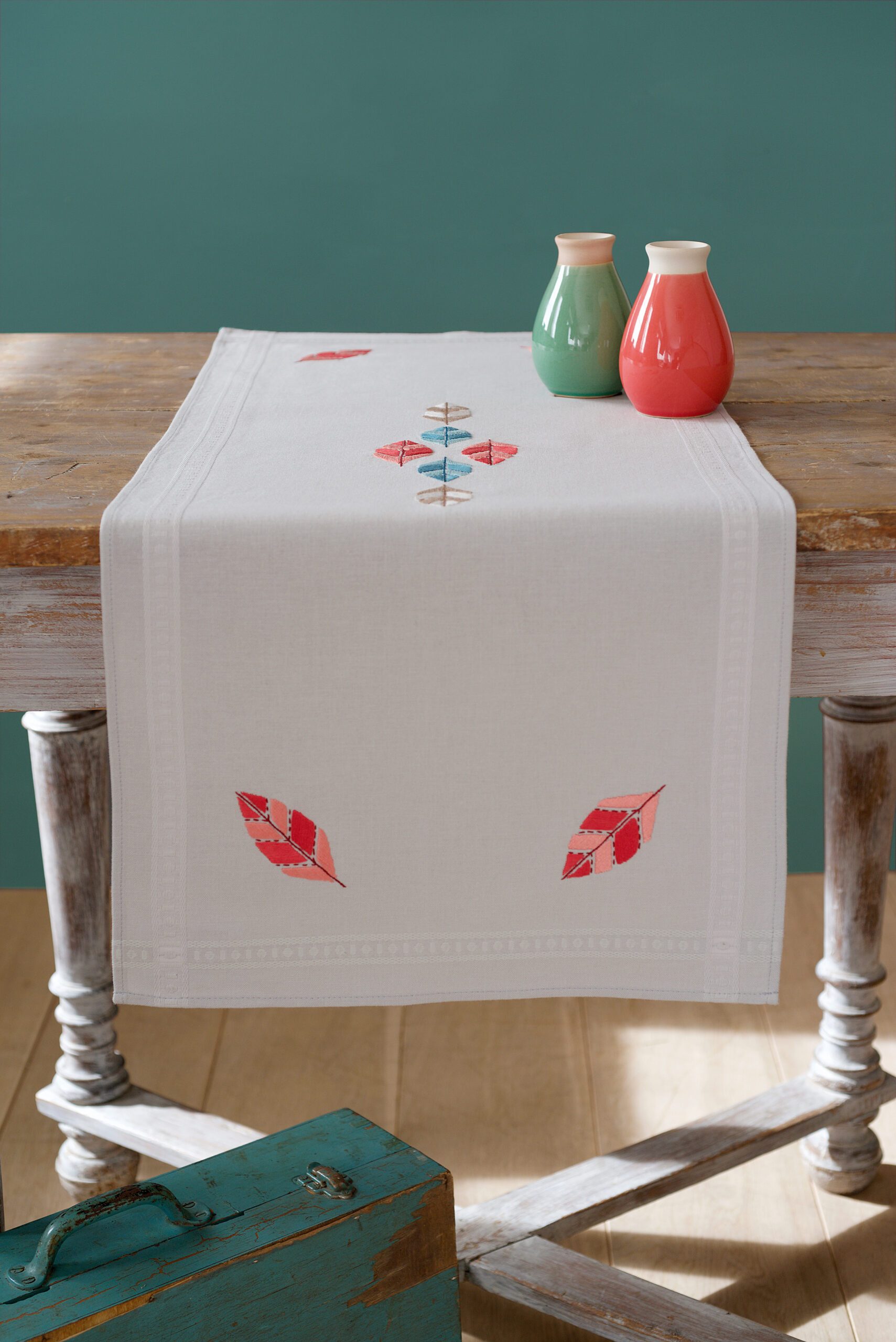 Embroidery Kit: – Table Runner – Feathers