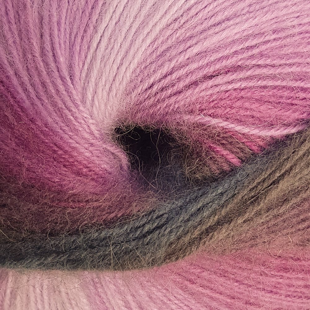 James C Brett – Shhh DK 100g – SH03