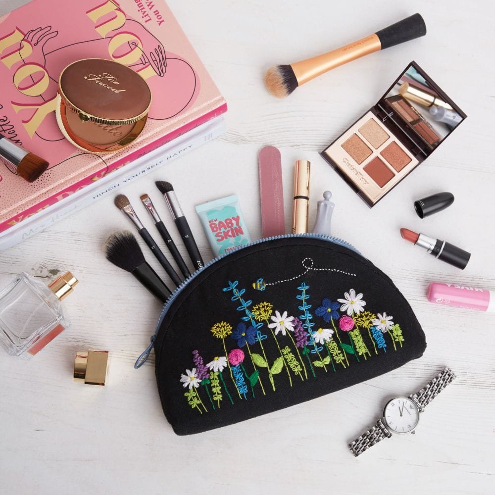 sew-so-on-makeup-bag-embroidery-kit-p20828-71967_image