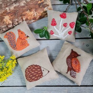 Linen Lavender Bags Embroidery Kit – Woodland