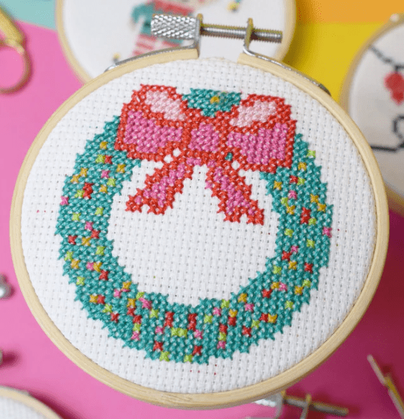 Wreath mini 3″ cross stitch craft kit