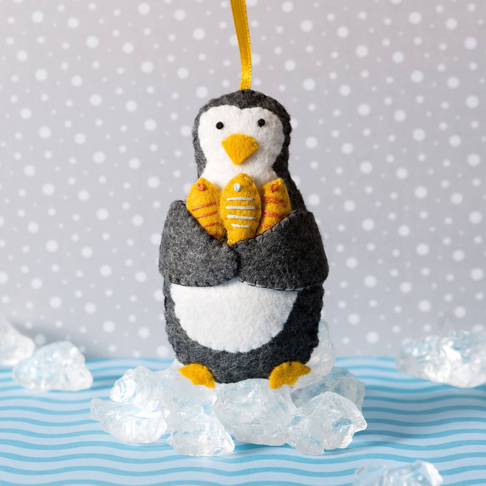 Penguin Felt Craft Mini Kit: English