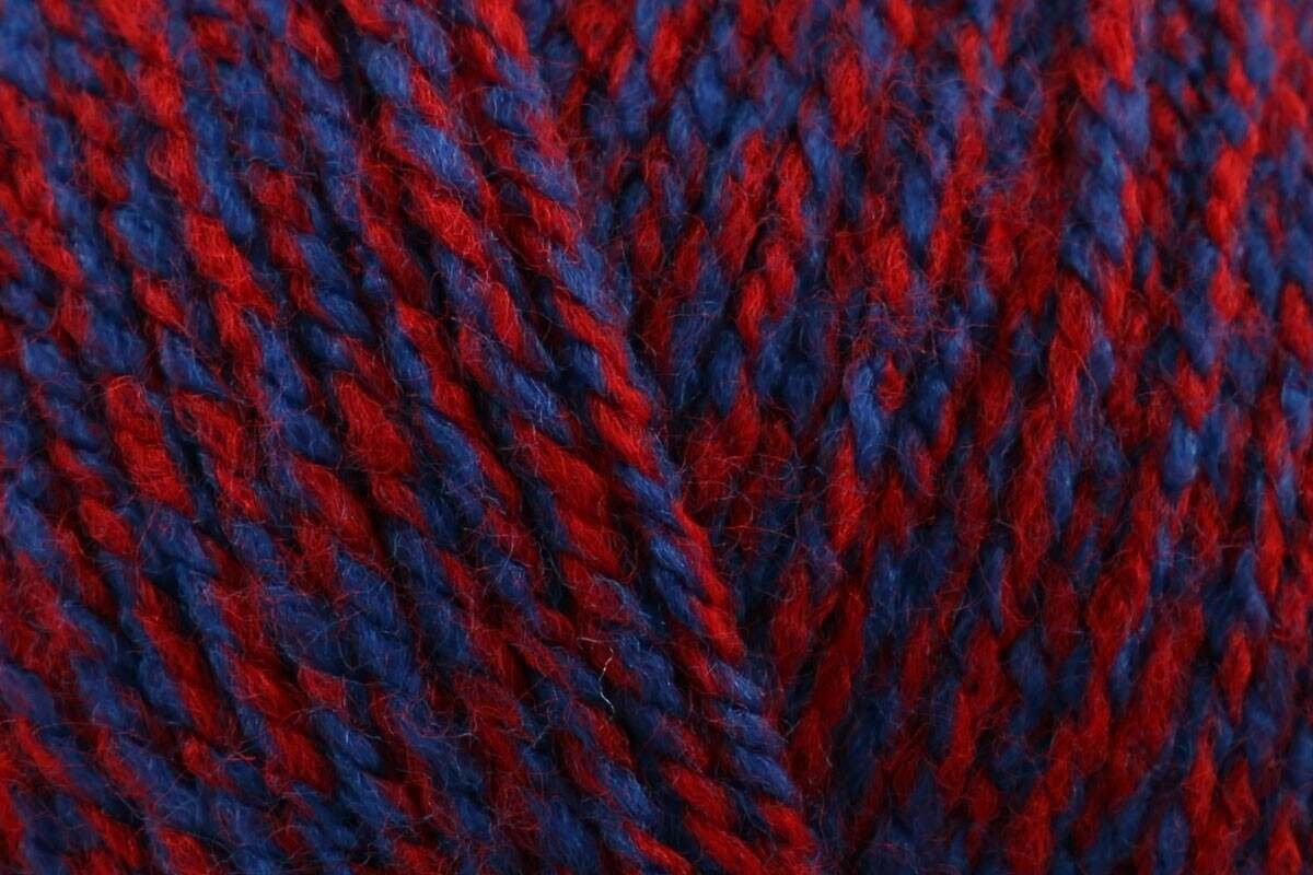 James C Brett – Top Value DK 100g – 8478