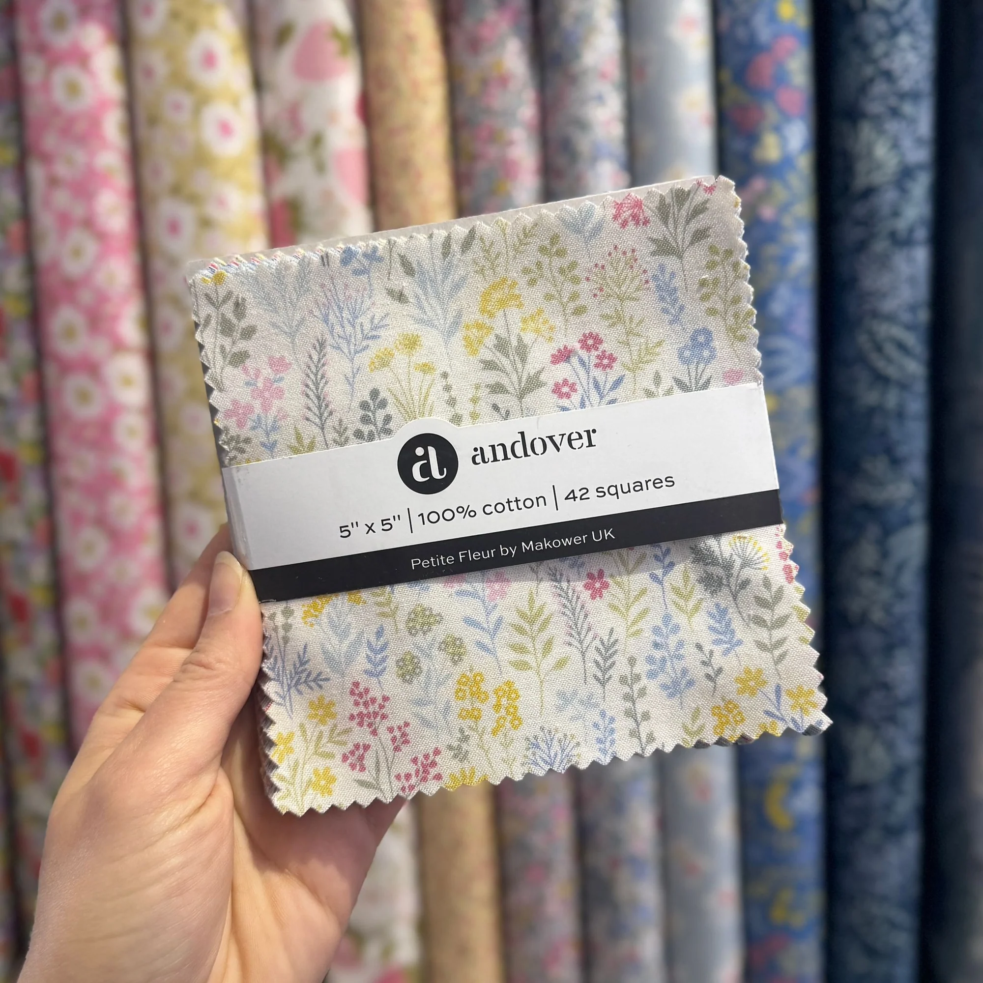 Makower_Petite_Fleur_Pre_Cut_5_Inch_Squares_42_Squares_Per_Pack_1S-PFLEUR-X